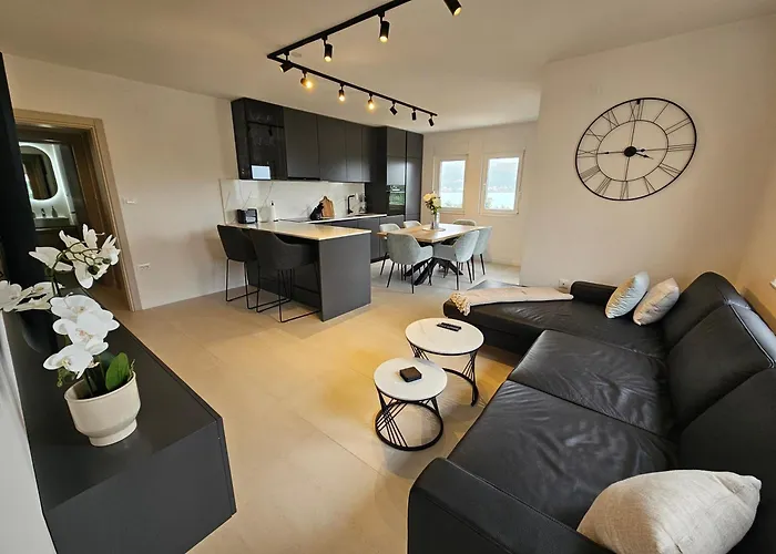 Sunny Side شقة تروغير